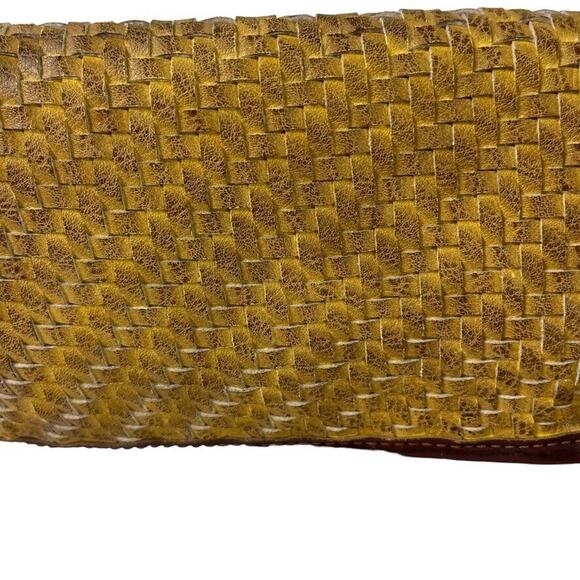 Mode Luxe Womens Woven Brown Tan Wristlet Zip Around Wallet Clutch Coin Purse - Picture 2 of 16